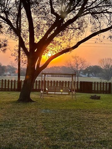 707 Montclair Boulevard, Sugar Land, TX 77478