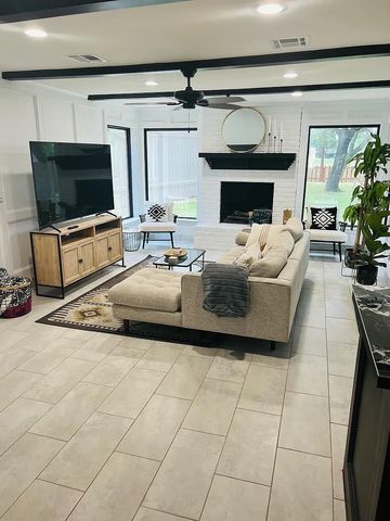 707 Montclair Boulevard, Sugar Land, TX 77478