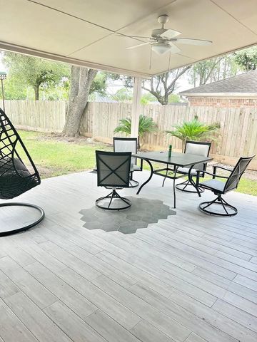 707 Montclair Boulevard, Sugar Land, TX 77478