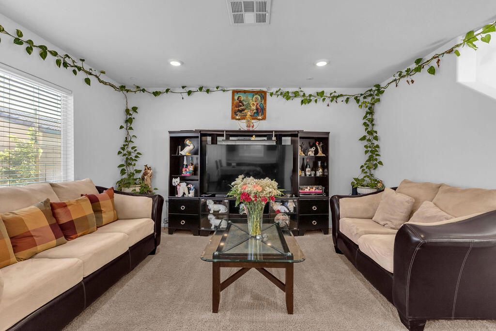 Image 7 of property listing at 67371 Rio Rosalia Road, Cathedral City, CA 92234