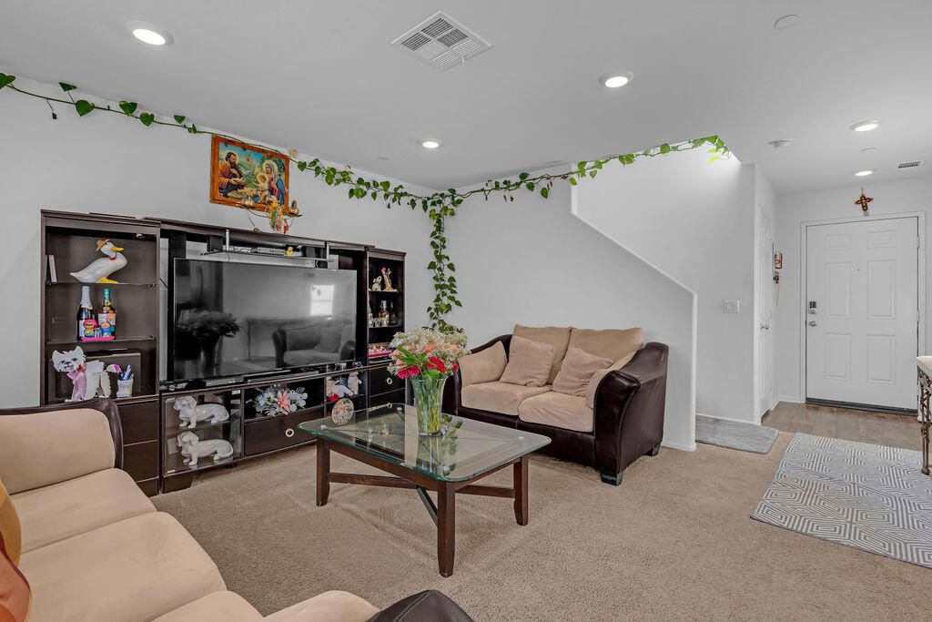 Image 8 of property listing at 67371 Rio Rosalia Road, Cathedral City, CA 92234
