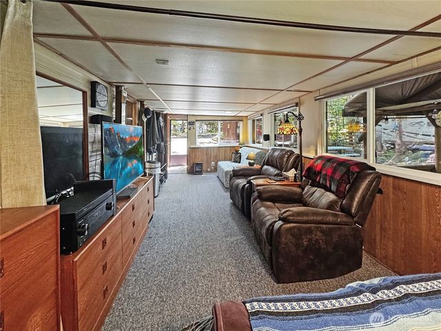 92 1 Goldrush Road, Deming, WA 98244