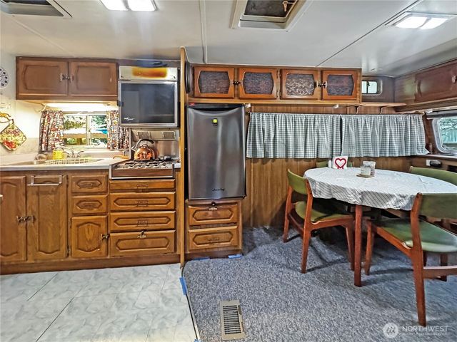 92 1 Goldrush Road, Deming, WA 98244