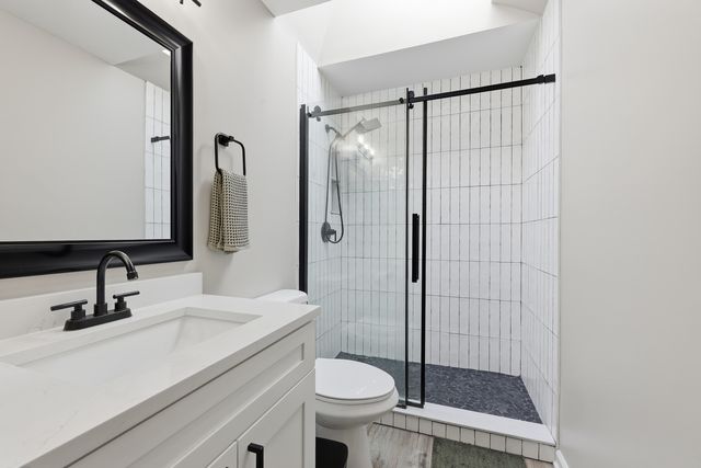 1880 Gleneagle Circle, Elgin, IL 60123