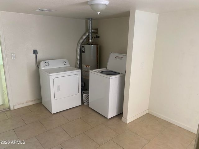 6611 E 1ST Street, Scottsdale, AZ 85251