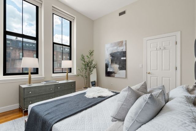 150 Appleton St 2-C, Boston, MA 02116