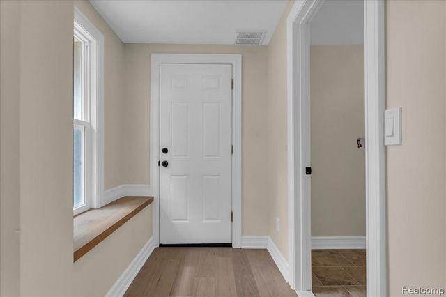 27853 Johnson Road, Grosse Ile, MI 48138