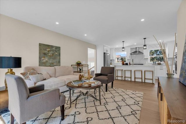 27853 Johnson Road, Grosse Ile, MI 48138