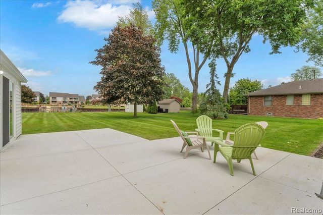 27853 Johnson Road, Grosse Ile, MI 48138