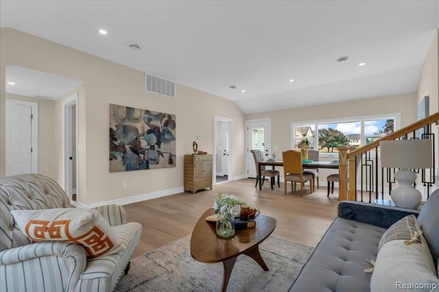 27853 Johnson Road, Grosse Ile, MI 48138