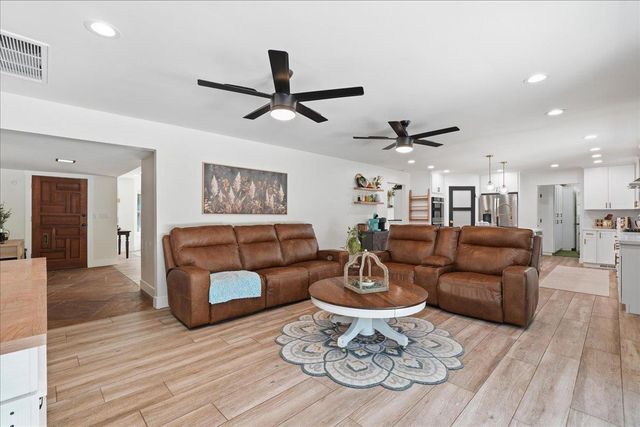 4849 Alexon Way, Carmichael, CA 95608