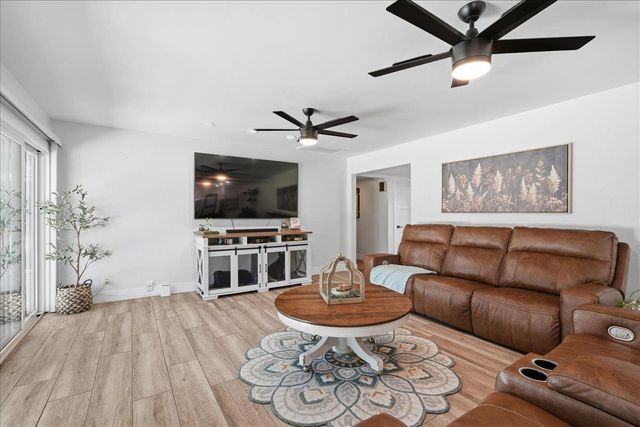 4849 Alexon Way, Carmichael, CA 95608