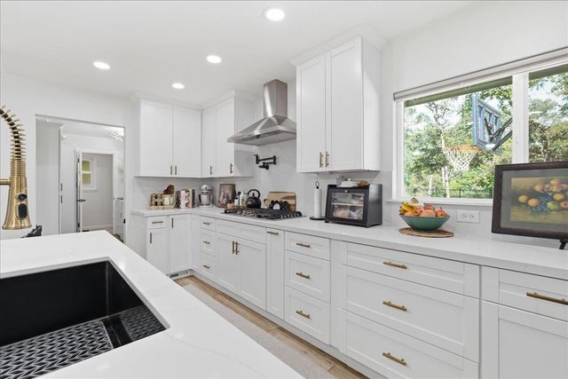 4849 Alexon Way, Carmichael, CA 95608