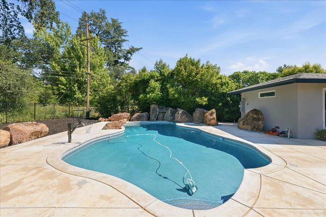 4849 Alexon Way, Carmichael, CA 95608