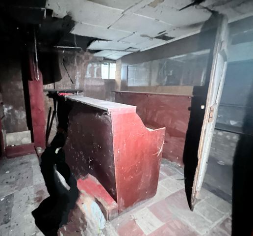 9539 Beechwood St Street, Detroit, MI 48204