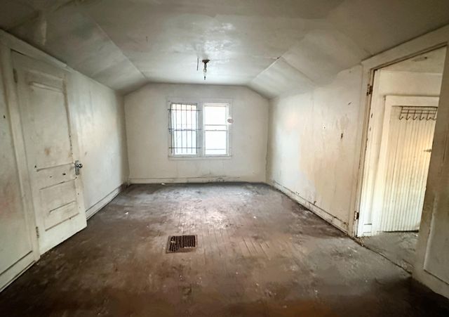 9539 Beechwood St Street, Detroit, MI 48204