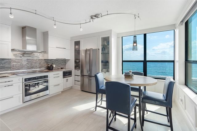 19670 Beach Rd A404, Tequesta, FL 33469