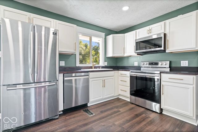 1297 N County Road 475 E, Avon, IN 46123