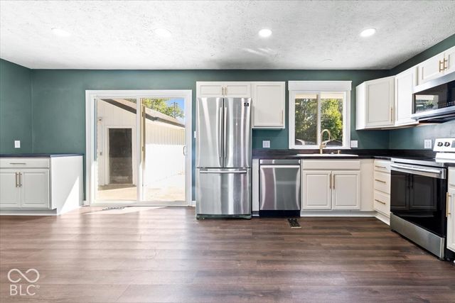 1297 N County Road 475 E, Avon, IN 46123