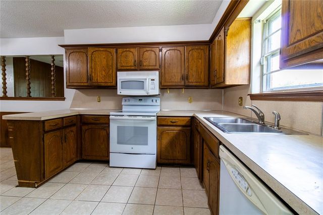 1425 N Indian Meridian Road, Choctaw, OK 73020
