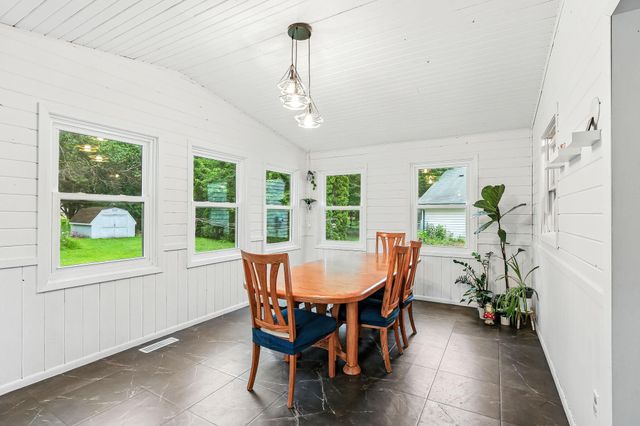 5824 N 213th Street N, Forest Lake, MN 55025