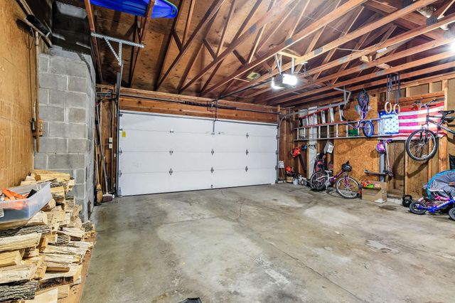 5824 N 213th Street N, Forest Lake, MN 55025