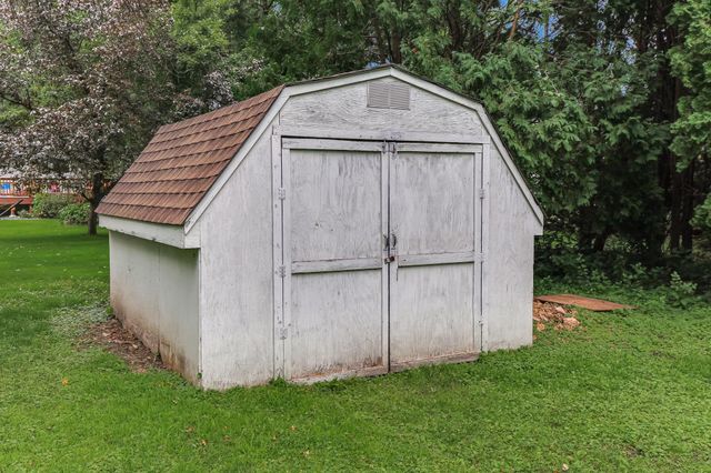 5824 N 213th Street N, Forest Lake, MN 55025