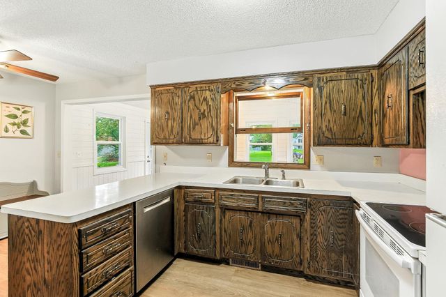 5824 N 213th Street N, Forest Lake, MN 55025