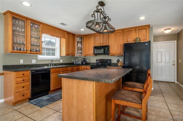 2270 Cross Creek, Tuscaloosa, AL 35404