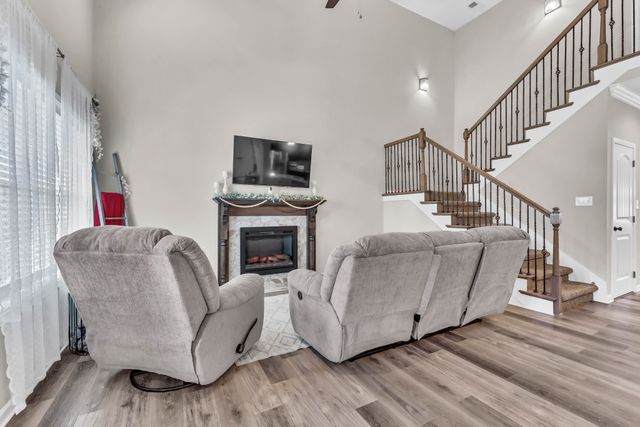 249 Elwell Rd, Clarksville, TN 37042