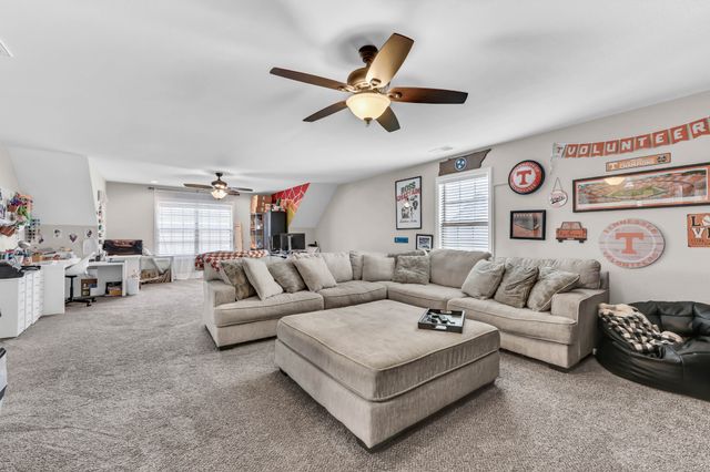 249 Elwell Rd, Clarksville, TN 37042