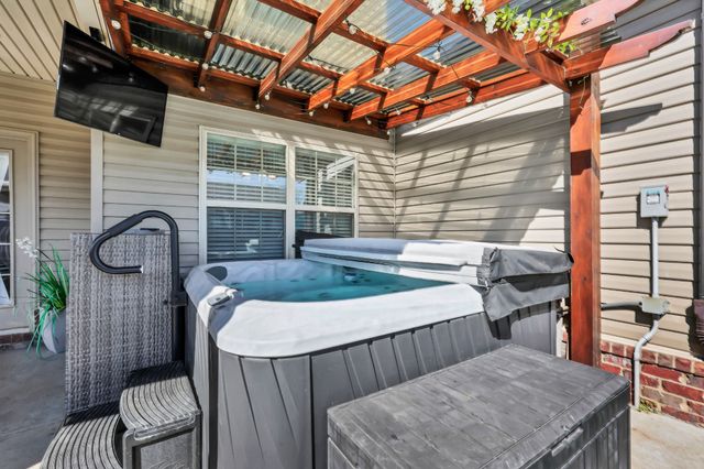 249 Elwell Rd, Clarksville, TN 37042