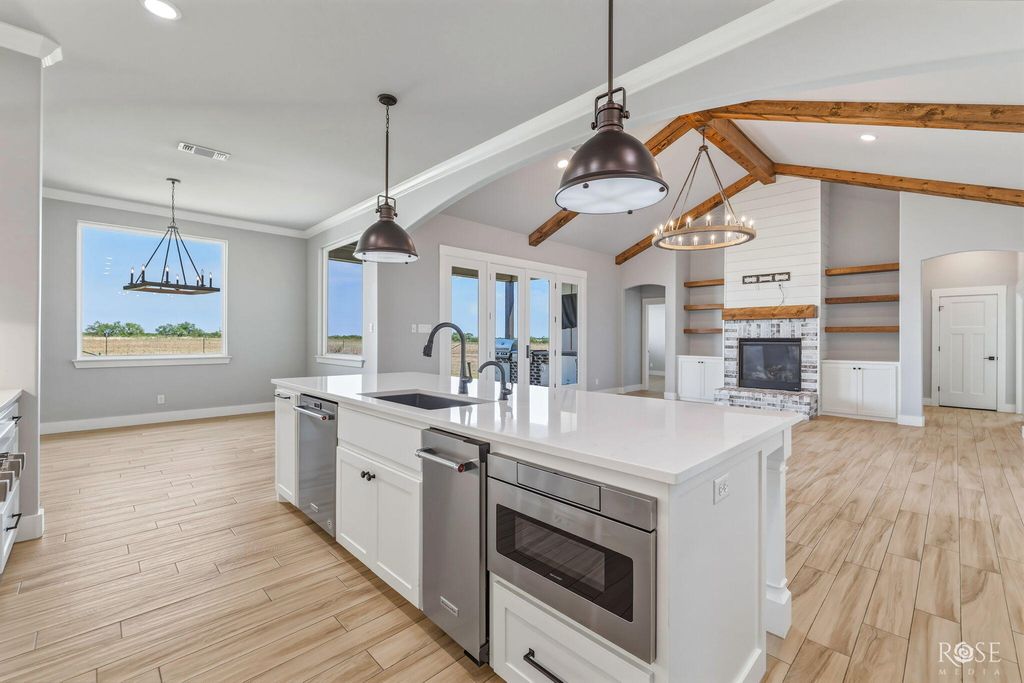 Image 11 of property listing at 9994 Holland Road, Miles, TX 76861