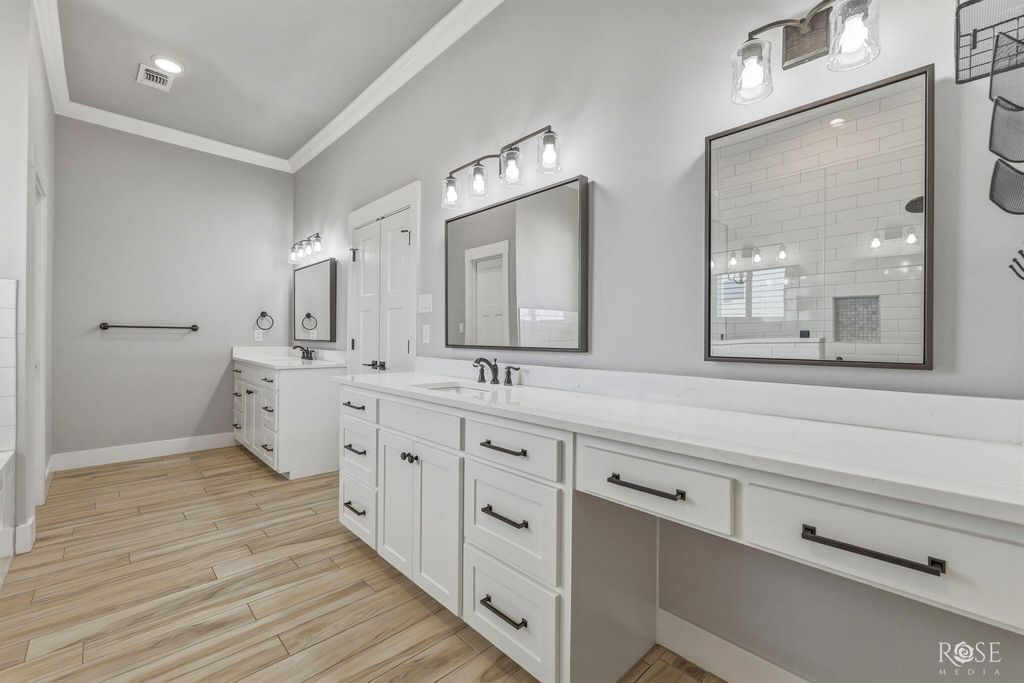 Image 16 of property listing at 9994 Holland Road, Miles, TX 76861
