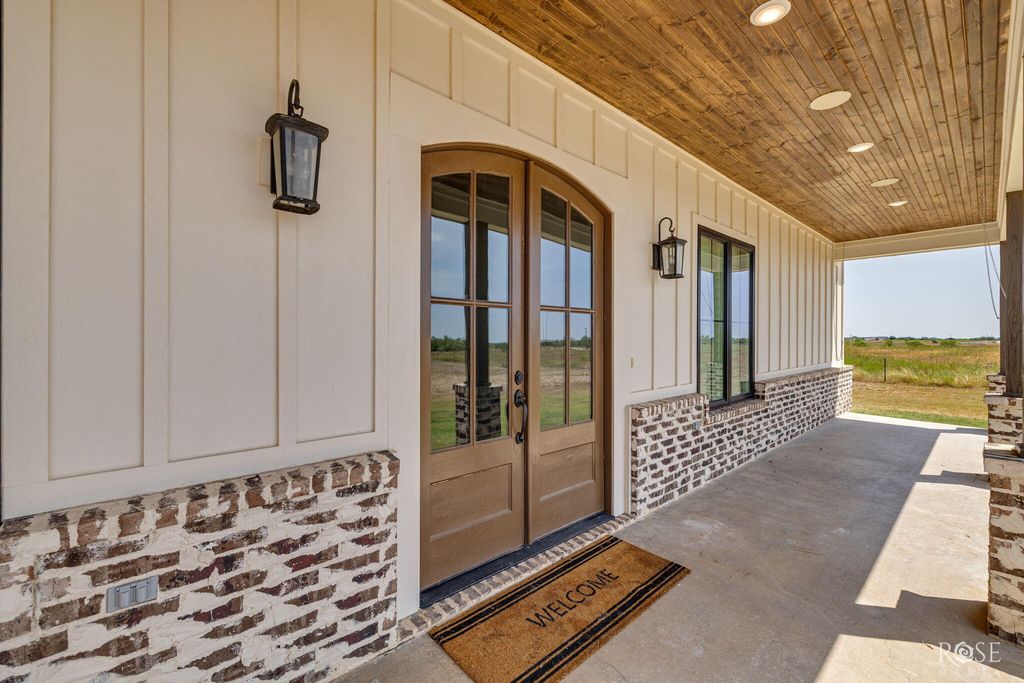 Image 2 of property listing at 9994 Holland Road, Miles, TX 76861