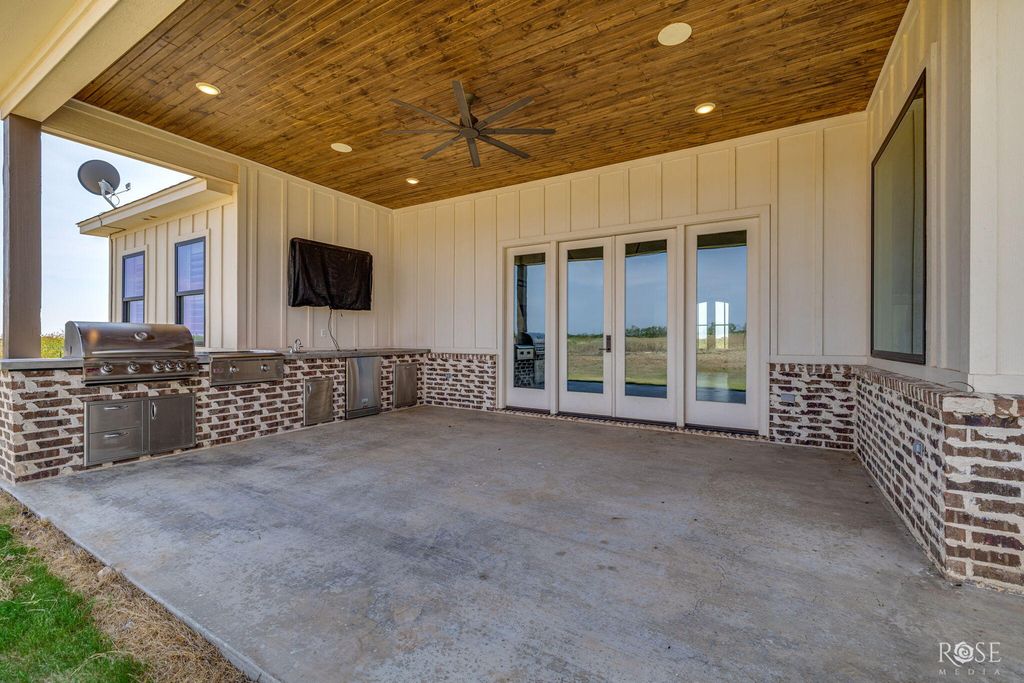 Image 28 of property listing at 9994 Holland Road, Miles, TX 76861