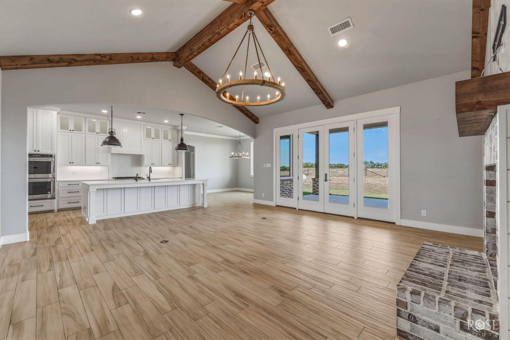 Image 7 of property listing at 9994 Holland Road, Miles, TX 76861