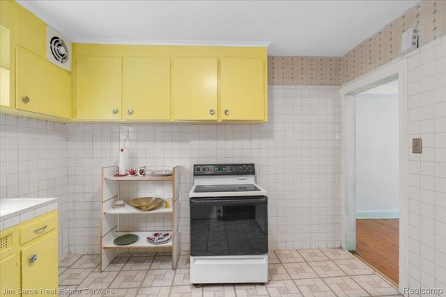 4377 Kensington Avenue, Detroit, MI 48224