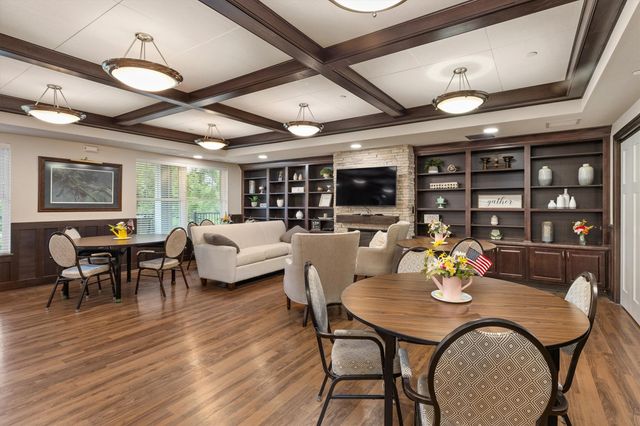 9001 Windsor Parkway 313, Johnston, IA 50131