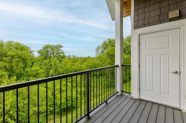 9001 Windsor Parkway 313, Johnston, IA 50131