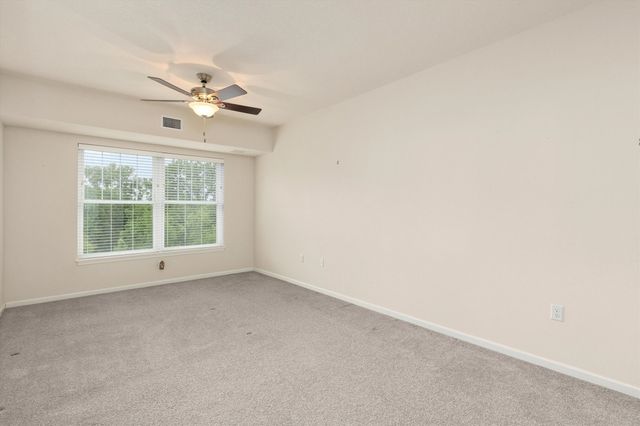 9001 Windsor Parkway 313, Johnston, IA 50131