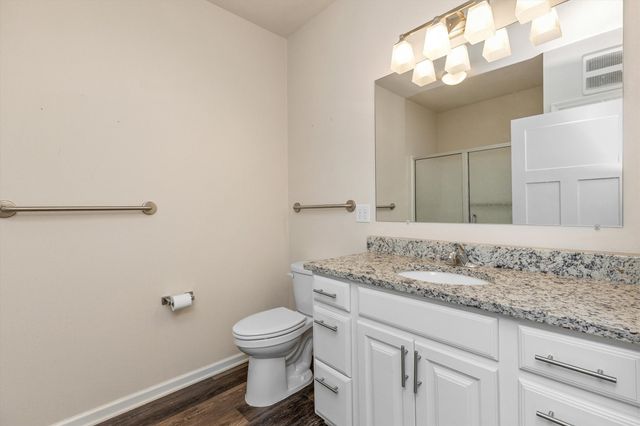 9001 Windsor Parkway 313, Johnston, IA 50131