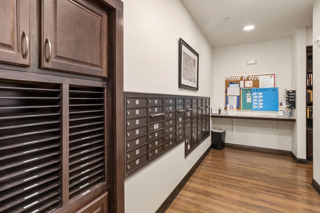 9001 Windsor Parkway 313, Johnston, IA 50131