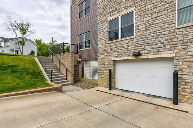 9001 Windsor Parkway 313, Johnston, IA 50131