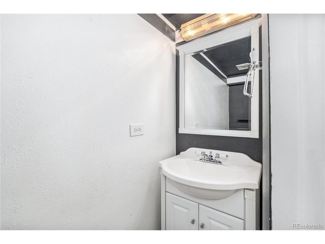 2557 S Dover St 85, Lakewood, CO 80227