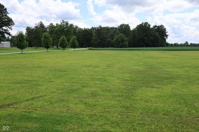 1421 E County Road 1000 S, Clayton, IN 46118