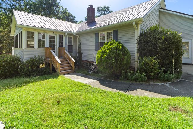 1046 Ponderosa Trail, Cameron, NC 28326