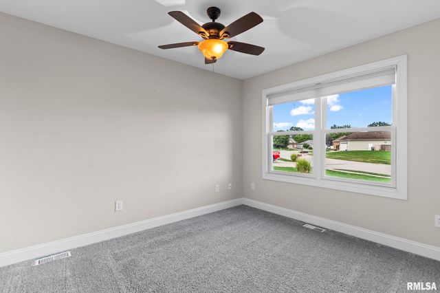 600 Burberry Lane, Rochester, IL 62563