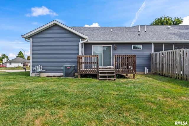 600 Burberry Lane, Rochester, IL 62563