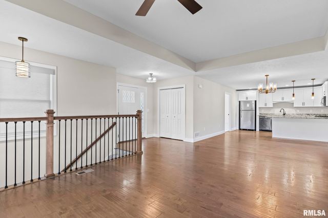 600 Burberry Lane, Rochester, IL 62563